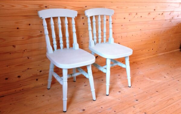 стул белый из сосны в американском стиле
